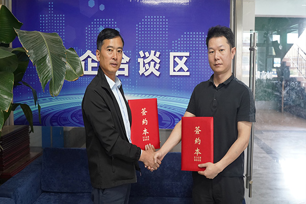 校企联手，梦想启航！万通学子的职业“快车道”已开通！