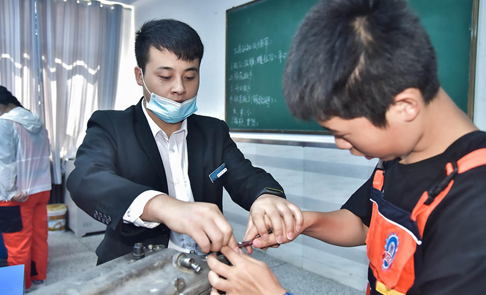 乌鲁木齐万通汽车学校